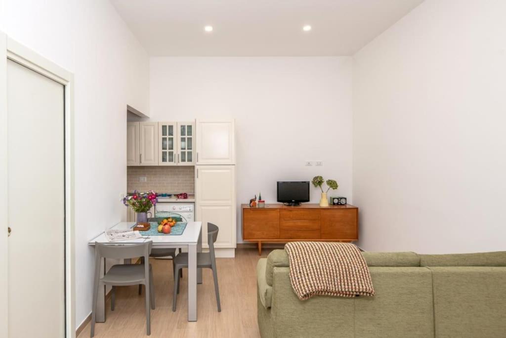 Ferienwohnung Liberty House, In Stile Retro! Mailand Exterior foto